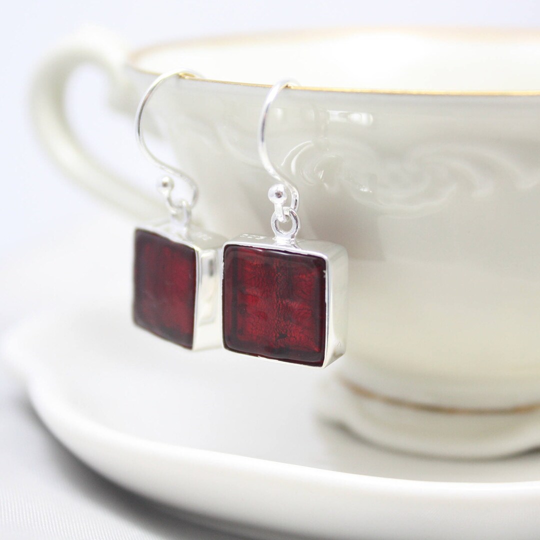 Tango Boucles D'oreilles Pendantes Perles Cube Rouge En Verre De Murano De Venise