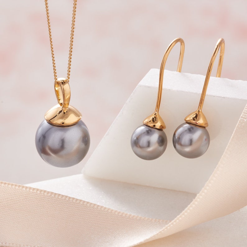 Soft grey single pearl pendant necklace and drop earring set in 18 carat gold vermeil, 30th wedding anniversary gift for her image 6
