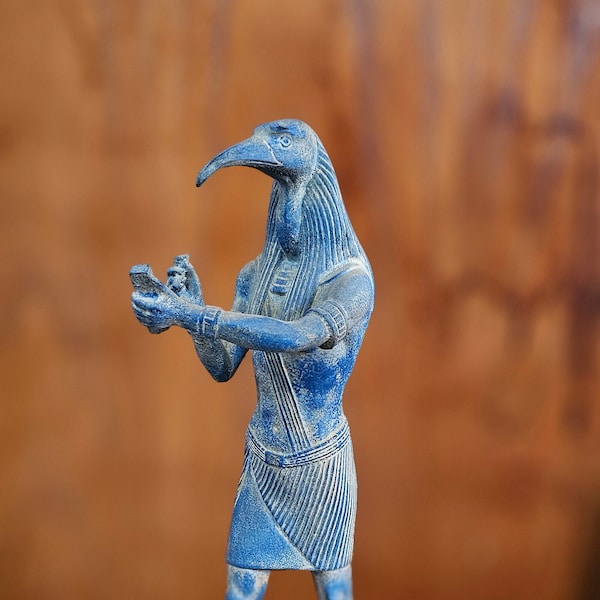 Statue égyptienne du dieu Thoth de l'histoire de l'Egypte ancienne, statuette faite main de chevalier de la lune