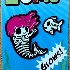 Glow-in-the-dark Mermaid Skeleton & Fish Bones Set