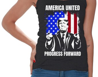 Dreamtees Trump 2024 Frauen Tank Top Amerika Politische Republikaner Geschenk Trump Amerika Vereinigten Fortschritt USA Ärmel Top Geschenk für Frauen