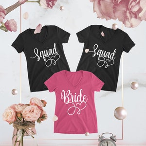 Bruid Squad vneck shirt-bruid Squad shirts-vrijgezellenfeest-bruid V-hals T-shirt-vrijgezellen shirts-bruids partij outfit
