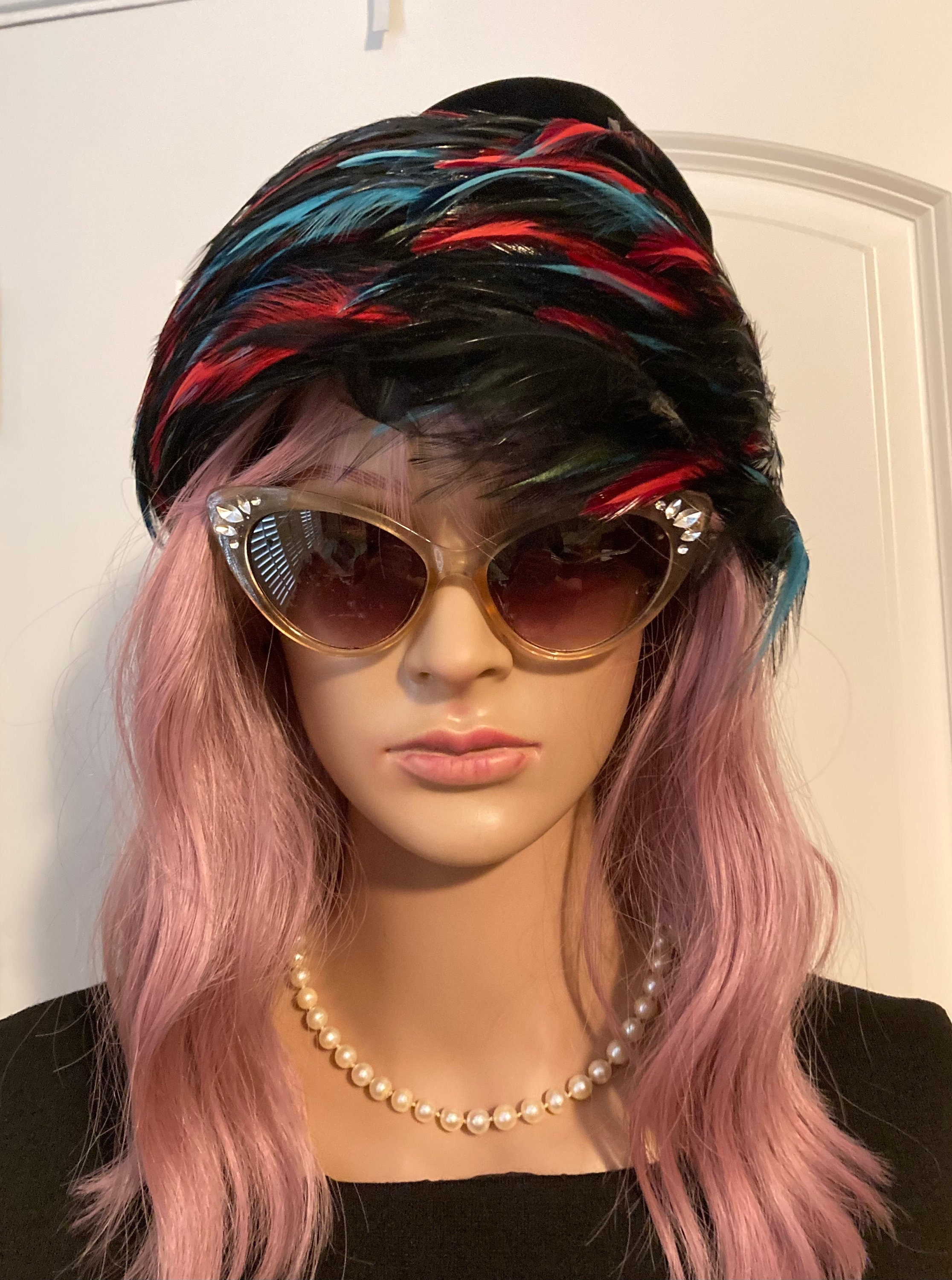 Vintage 1960s Jordan Marsh Black Velvet Hat With Bright Blue  display picture 1