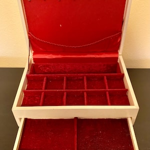 Vintage 1960s Jewelry Box Cream with Red Interior and Gold Trim
