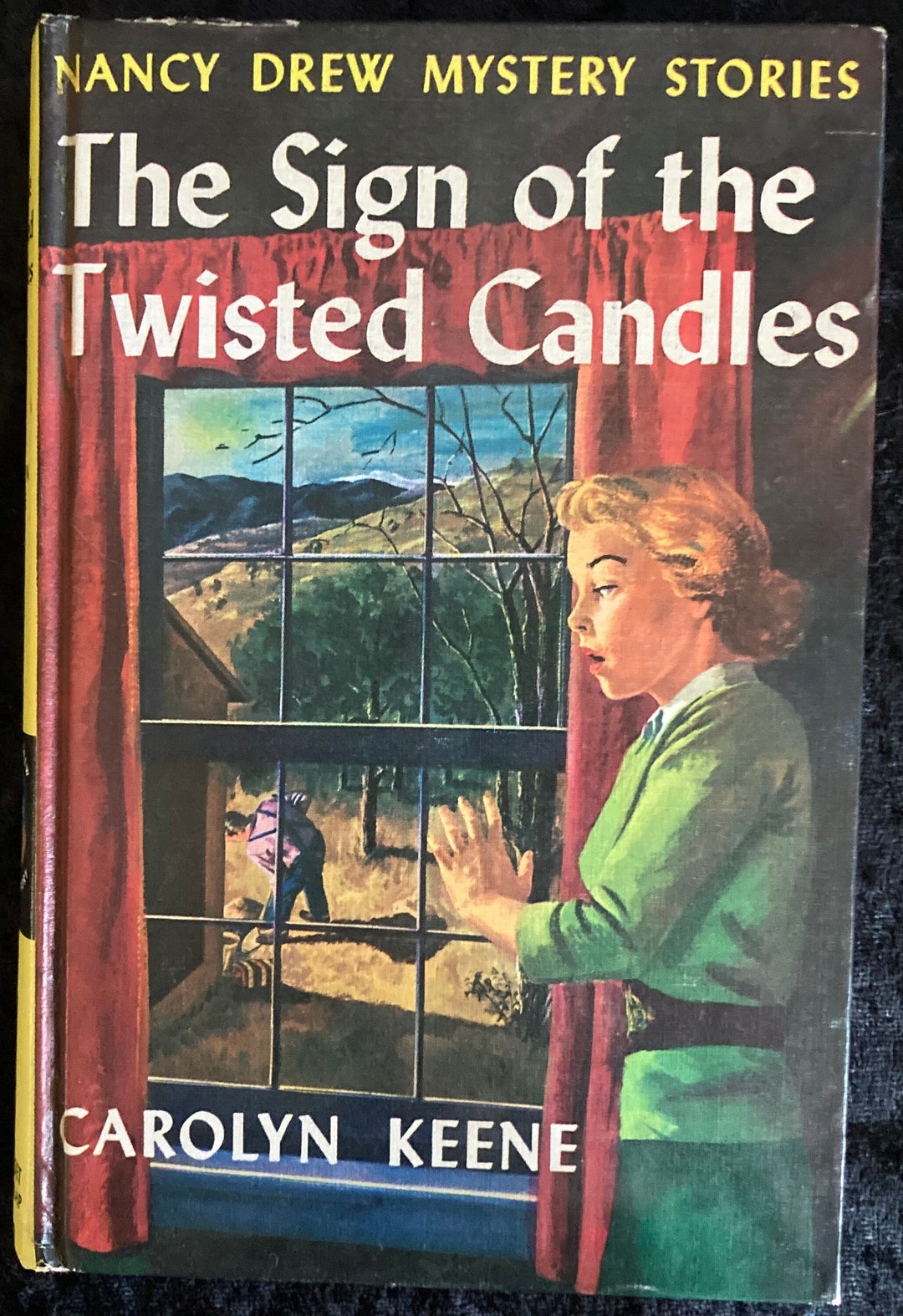 The Sign of the Twisted Candles, Carolyn Keene, Gossett & Dunlap, 1933