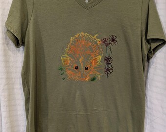 Women's Medium T-shirt with Possum art, olive green