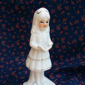 Vintage White and gold First Communion girl Figurine, First Communion Centerpiece, Birthday Gift, Confirmation Cake Topper, White Dress