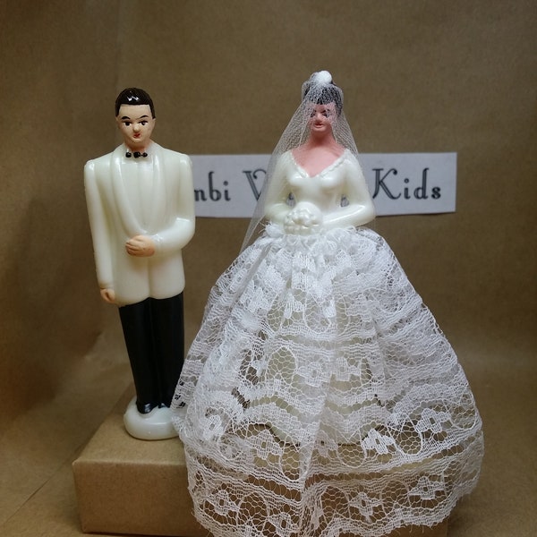 Vintage White Jacket Groom & Lace Bride Wedding Cake Topper,50's Style Wedding,Cake Decoration,Wedding, 2 piece topper, Ivory, White