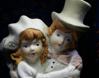Vintage Top Hat Bride and Groom Ceramic Cake Topper, Retro Bride & Groom Cake Topper, Top Hat Groom,Wedding Cake Topper, Couple Figurine
