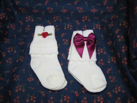 burgundy baby socks