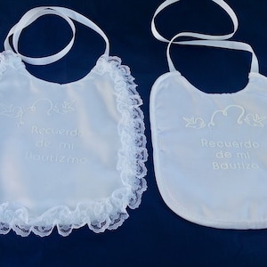 Recuerdo De mi Bautizo Bib, Boy&#39;s White Bib, Vintage Baptism Bib, Bib in Spanish, babero, White Lace Baby Bib, Soft Back, Babero en Espanol