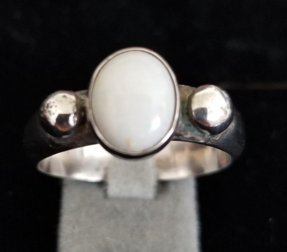 Opal and sterling silver ring - image 1