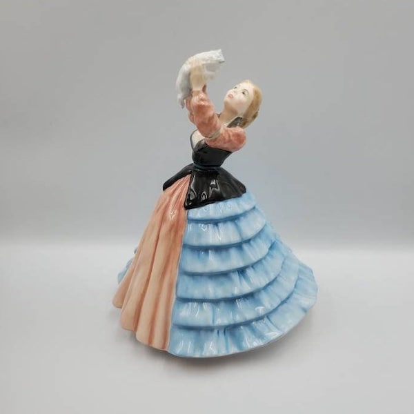 Royal Doulton "Susan" Figurine HN2952, Susan Figurine