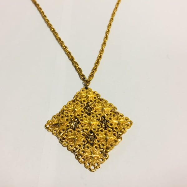Vintage D'Orlan Gold Tone Necklace Diamond Shaped Pendant and Chain