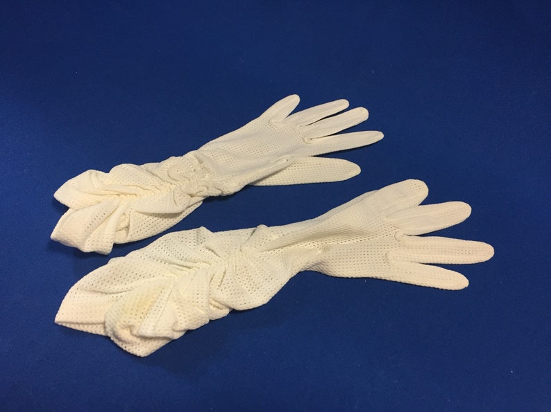 Vintage Hansen Helanca Nylon White Gloves Nylon Gloves Ladies Gloves Vintage White Gloves