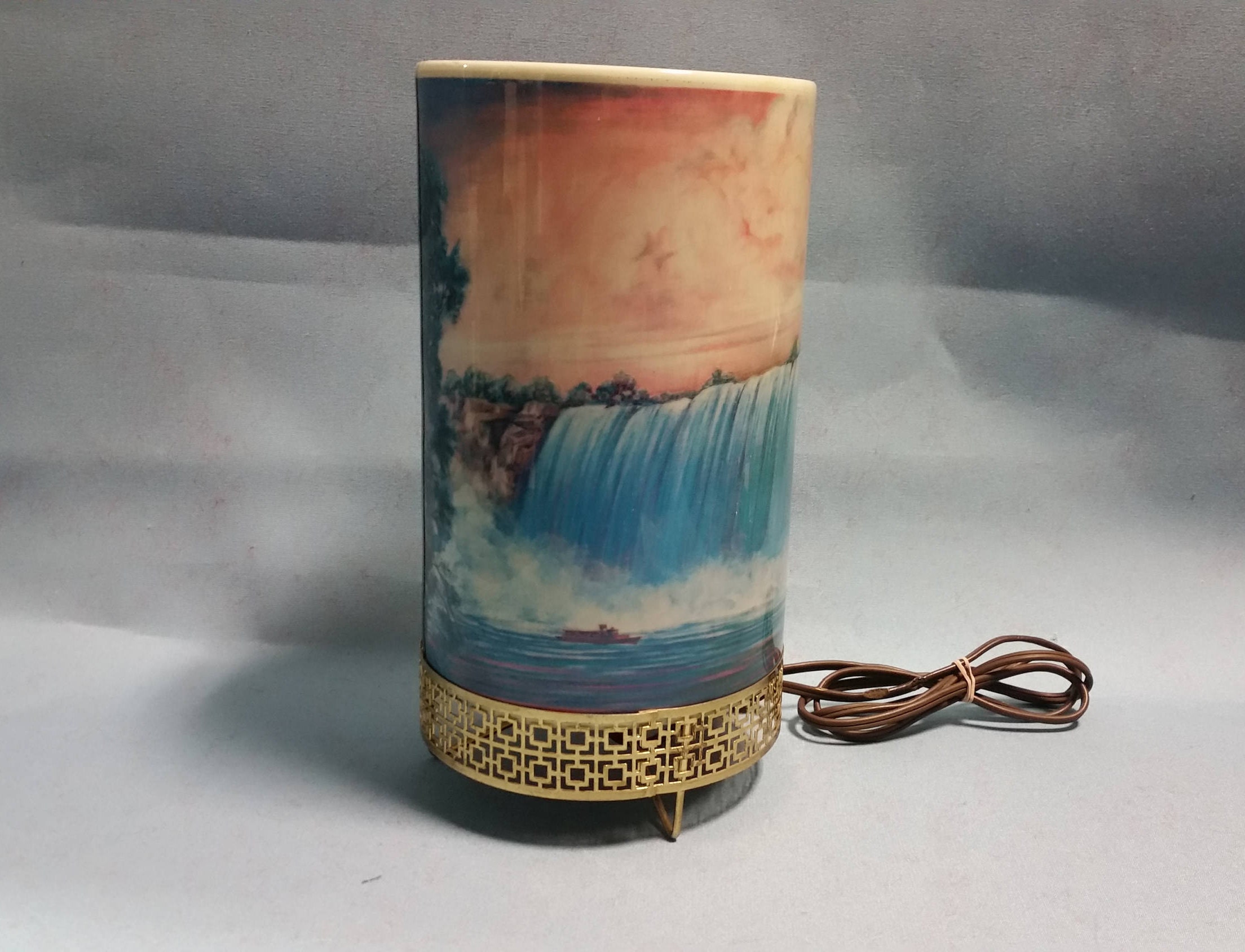 Vintage niagara falls motion lamp deals