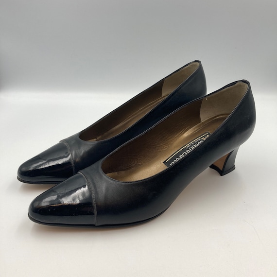 Vintage Roberto Capucci Black Leather Pumps with … - image 4