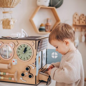 Boîte sensorielle animée pour enfant, meilleur cadeau pour bébé, idée cadeau 1er anniversaire, tableau animé éducatif, jouet d'apprentissage Montessori pour chambre de tout-petit