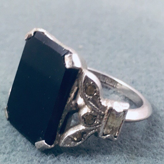 Onyx and Sterling Art Nouveau Signet Ring - size … - image 2