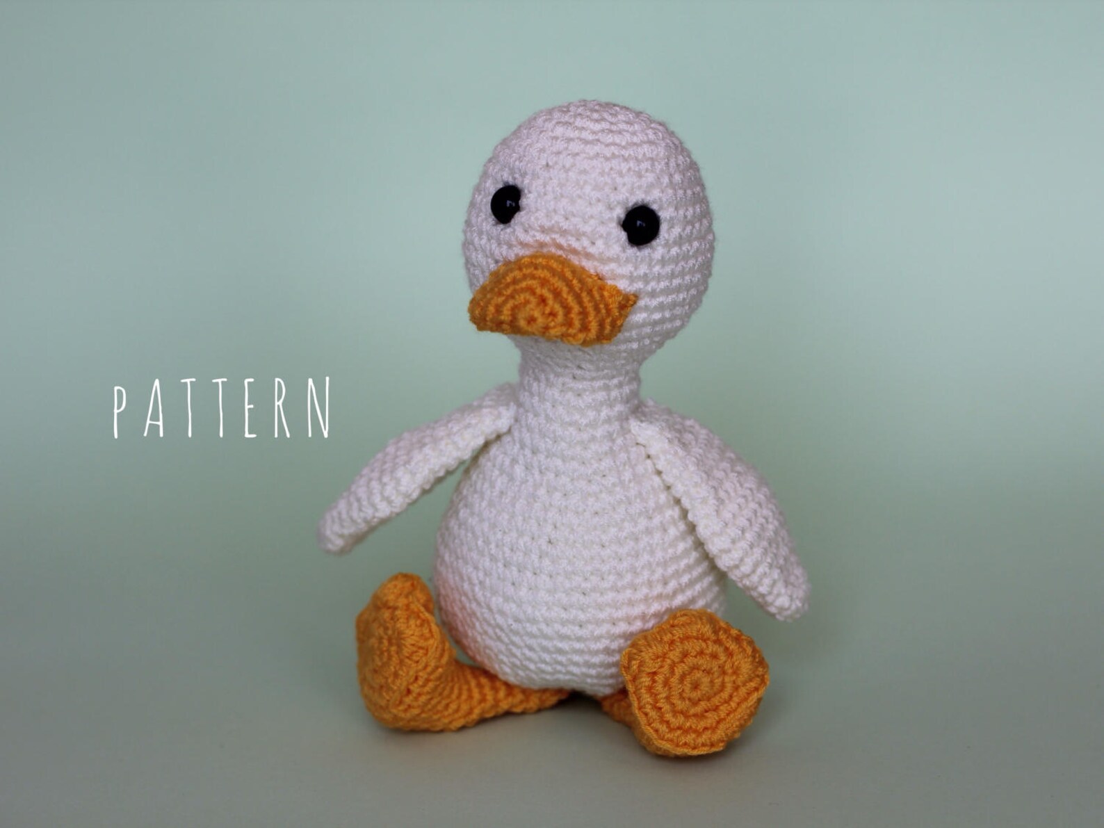 Уточка вязаная крючком. Вязаный утенок. Вязаные игрушки утята. Как связать утенка. Вязаная утка лалафанфан.