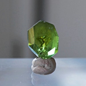 Peridot Crystal Gemstone from Pakistan , 16ct Natural Faceted Peridot Gemstone , Chrysolite Stone, Olivine, High Quality Peridot Gem