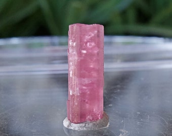 Large Pink Tourmaline Crystal , Pink Tourmaline Raw , Double Terminated Tourmaline Gemstone, Size :19.3mm ( L) x 7mm ( W ) 7.7mm (D)