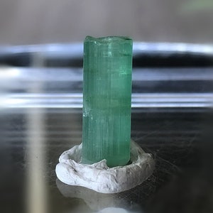Emerald Green Tourmaline Crystal, Green Tourmaline Raw Gemstone, Tourmaline Specimens and Minerals