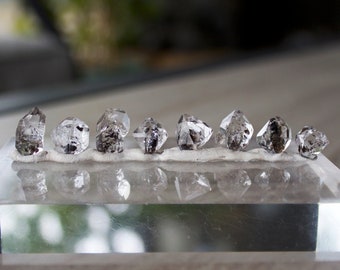 Hydrocarbon Herkimar Diamond Crystal Quartz lot   ,  12.7g Jewelry Grade Diamond Quartz Crystal from New York , 15pcs Herkimar Diamond