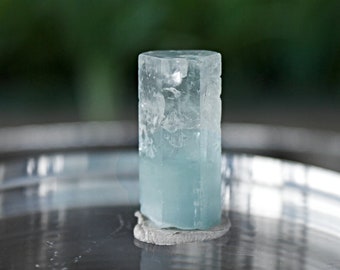 21ct Blue Aquamarine Crystal from Pakistan, Blue Beryl, Terminated Aquamarine Specimen, Size 23.7mm(L) x 10.8mm (W) 8.4mm(D)