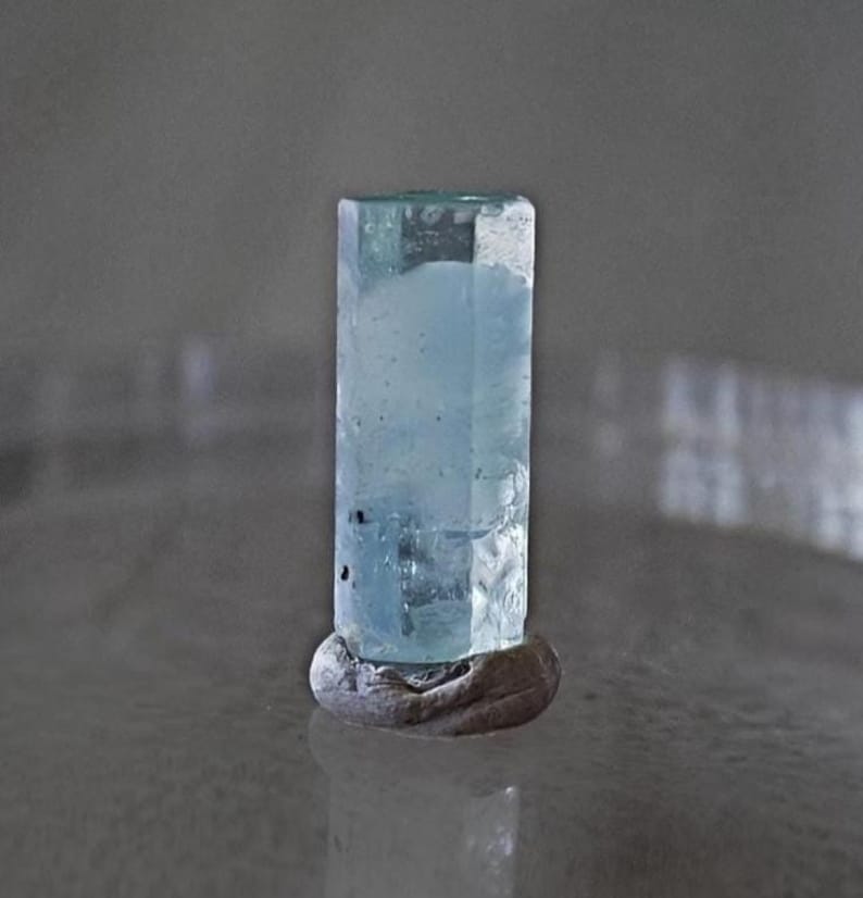Lápis de cristal de água-marinha terminado de Shigar, Paquistão, berilo azul natural de água-marinha fina, minerais de água-marinha e espécimes imagem 1