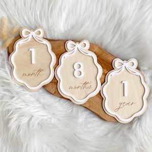 Ensemble d'étapes importantes avec noeud, Ensemble d'étapes importantes du mois, Étapes importantes avec croquettes à noeud, Cartes d'étapes modifiables, Accessoire photo mensuel, Étapes importantes avec noeud