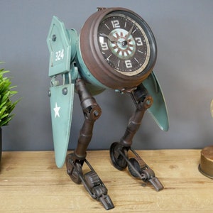 Amazing Robot Table Clock - Stunning feature piece desk clock - Son - Dad - Uncle - Big Kid