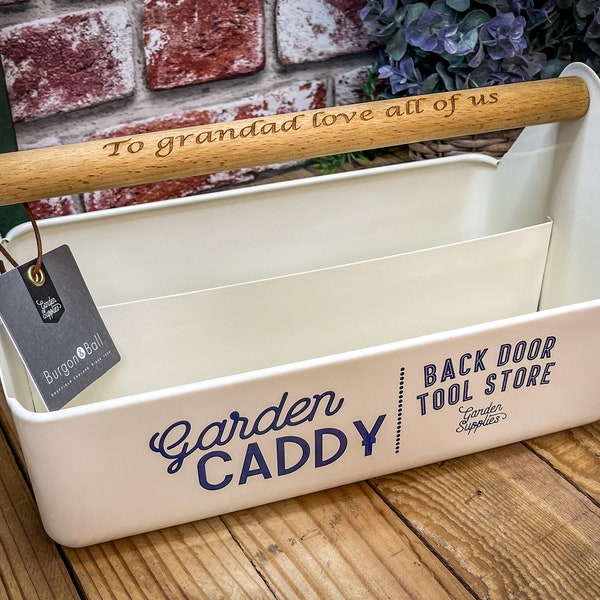 Personalisierter Garten-Caddy mit Gravur. Ihre Nachricht ist im Griff lasergraviert. Tolles persönliches Geschenk für Gärtner jeden Alters! Zwei Farben