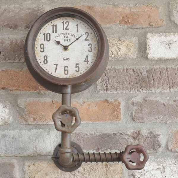 Stunning Pipe design Wall Clock - Ideal for Industrial loft conversion or Garage