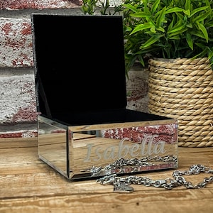 Personalisierte Spiegelglas Schmetterling Trinket Box - Laser graviert mit Ihrer Nachricht - Ideales Geschenk für Geburtstag, Weihnachten oder Valentinstag