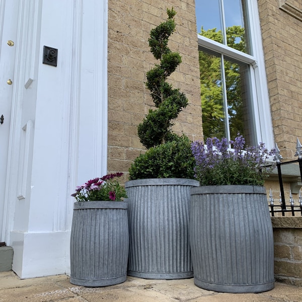 Beautiful Set of 3 Galvanised Metal Flower Tubs - Add a bit of country flair to your Garden - Gorgeous Rustic Dolly Tub Design