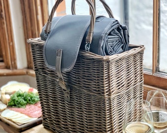 Delightful Antique Wash Grey Chiller Basket and Picnic Blanket Set - Perfect for taking your picnic outside with you on a summers day