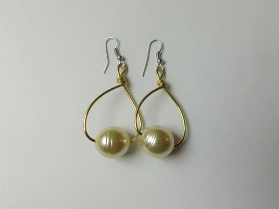 Pearl and Gold colored wire wrapped Dangling Earrings,  Party Earrings,  Statement Jewelry, Drop Earrings, Gift for her, Accessories