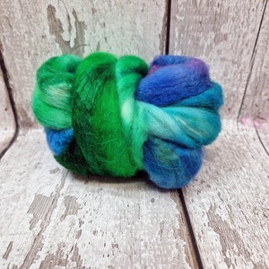 Hand dyed BFL wool and tussah silk fibre for spinning 100g 3.5oz ENCHANTMENT image 5