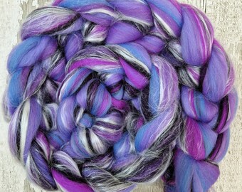 Blended top for spinning and felting. 21 micron Merino wool and silk. 100g (3.5oz) NOS