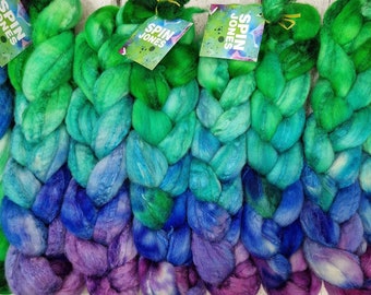 Hand dyed BFL wool and tussah silk fibre for spinning 100g (3.5oz) - ENCHANTMENT