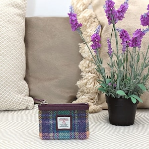 Monedero pequeño de tela Harris Tweed en cuadros verdes morados. Cartera pequeña femenina/monedero/bolsa de dinero