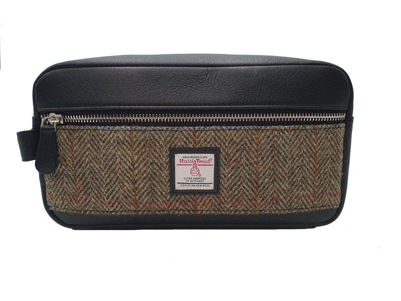 Mens Wash Bag. Large Toiletry Bag in Green Harris Tweed. Ideal Etsy UK