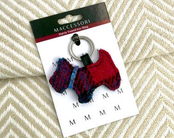 Nyckelring till Scotty Dog i olika Harris Tweed-färger. Skotsk nyckelring / berlock till hundväska