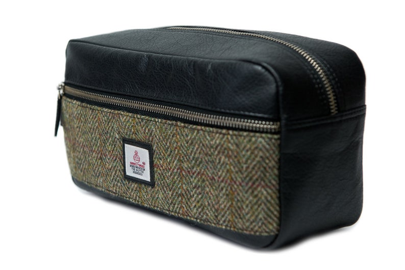 Mens Wash Bag. Large Toiletry Bag in Green Harris Tweed. Ideal Etsy UK