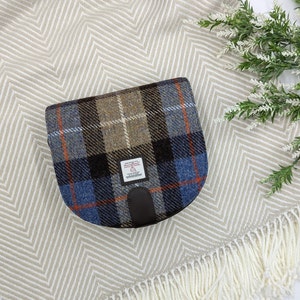 Harris Tweed Umhängetasche , Braun / Blau Karo Coach Crossbody - Kleine Taschen für Damen