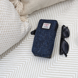 Custodia per occhiali Harris Tweed Double in spina di pesce blu. Piccolo accessorio scozzese, regalo per una persona cara.