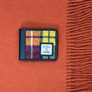 Bifold Geldbörse aus gelbem Harris Tweed. Minimalistische Geldbörsen sind ein ideales schottisches Geschenk