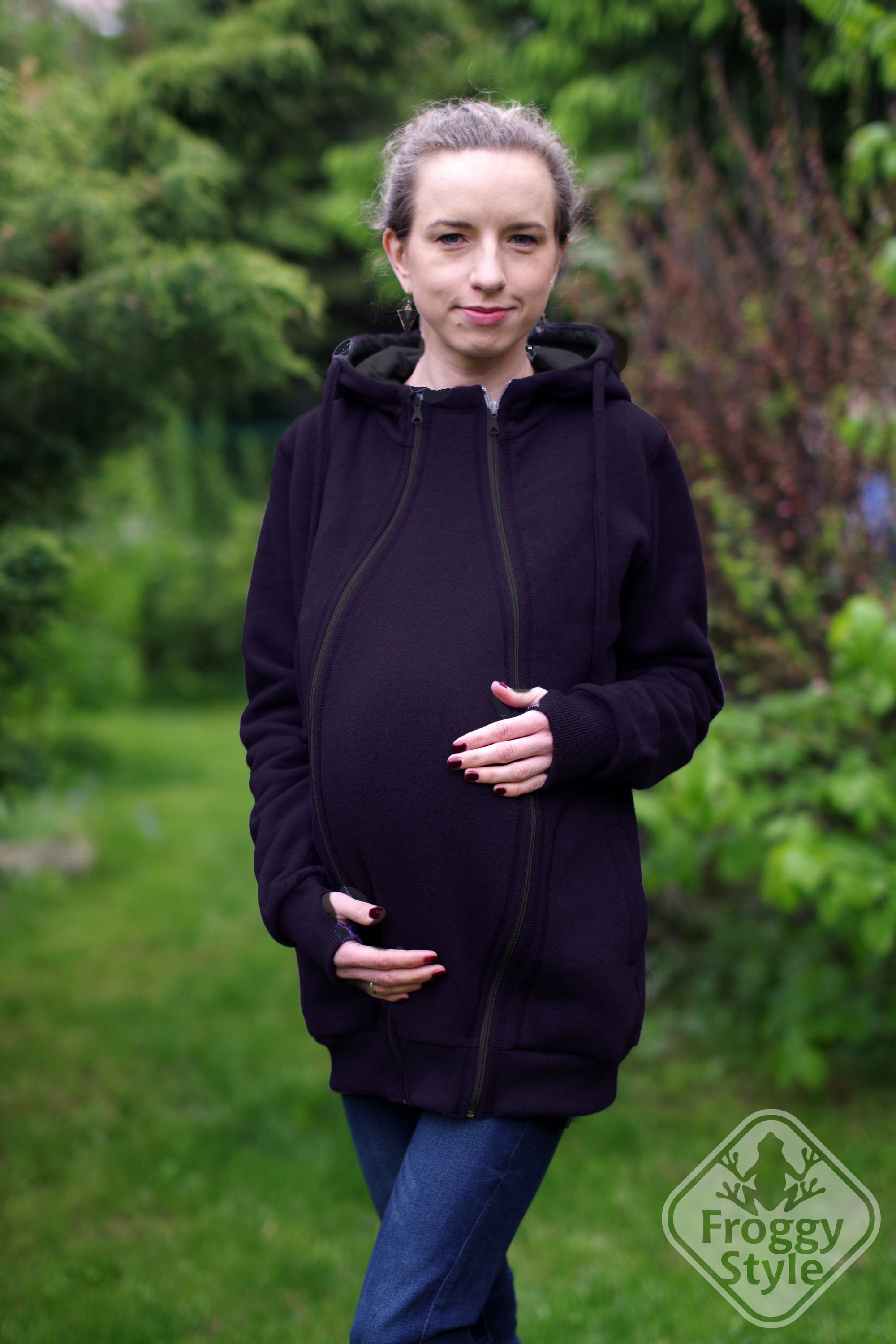 extendher is a maternity and babywearing coat extender. A unique clip on  system allows you to use it with any coat that has a zipper. Just clip and  zip! www.the…