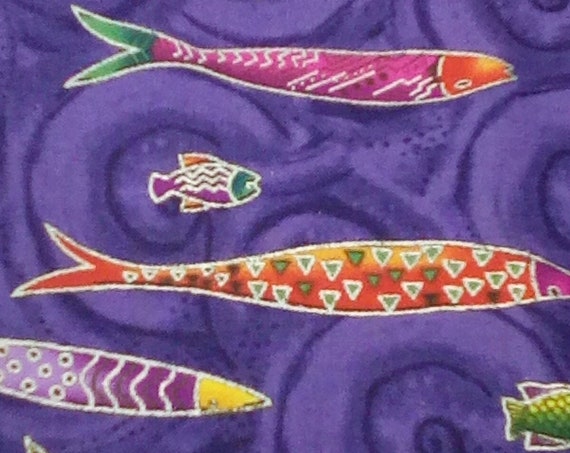 1 Yard of 100% Cotton Fabric, Fish in water, Fishing Lovers, Varieties of Fish in Purple Water and Metallic Waves